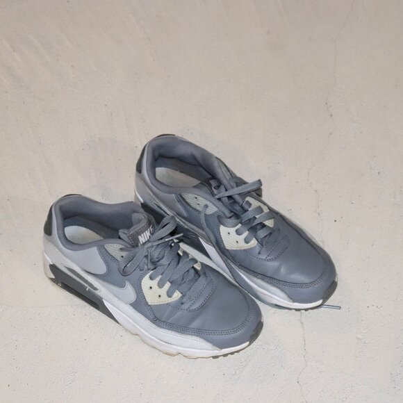 Nike Air Max - Picture 2 of 5